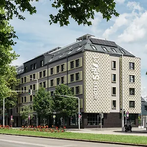 Schani Uno 4*, Bécs Ausztria